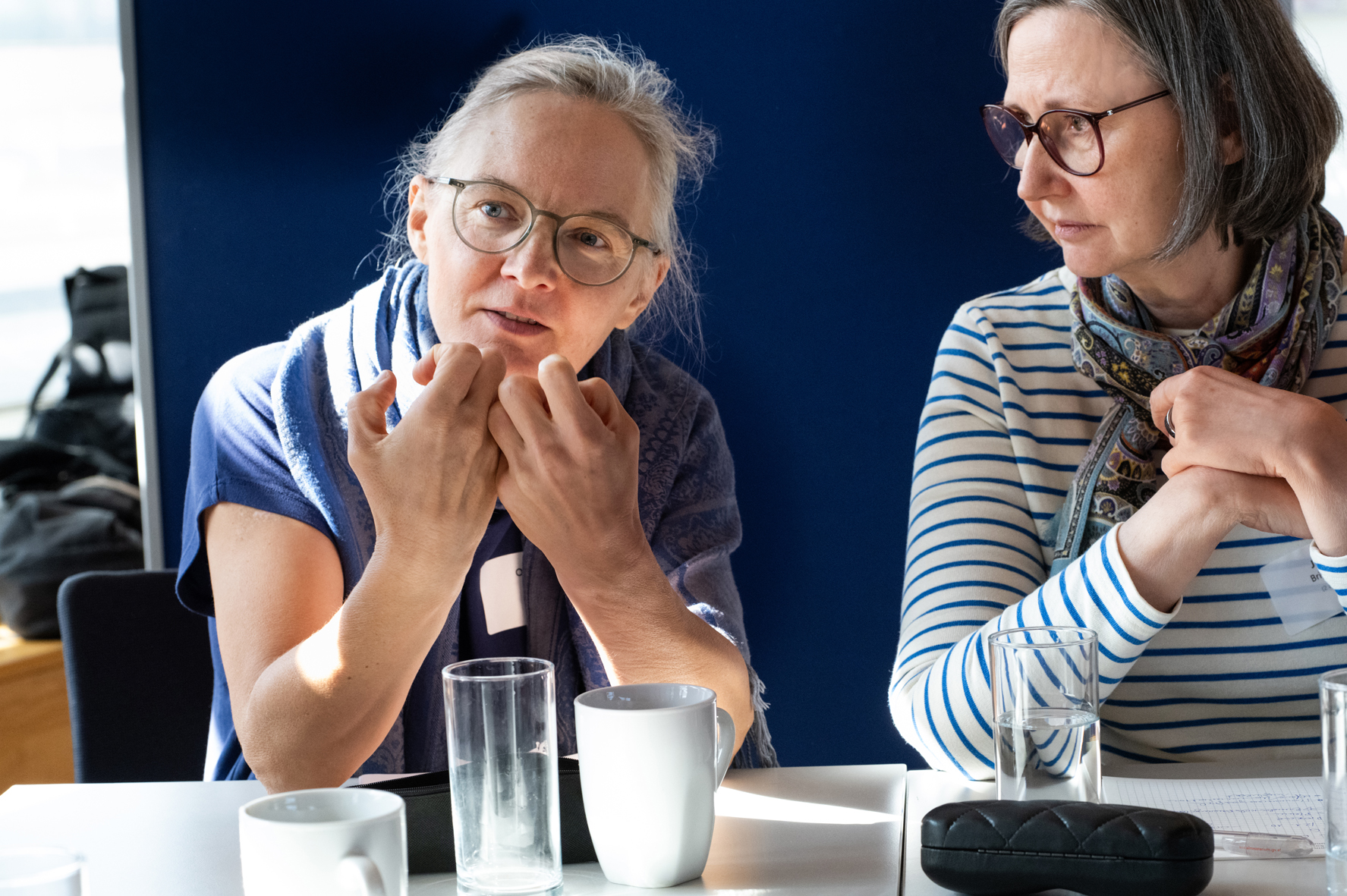 Eine Impression aus dem Workshop von mehreren Teilnehmer:innen